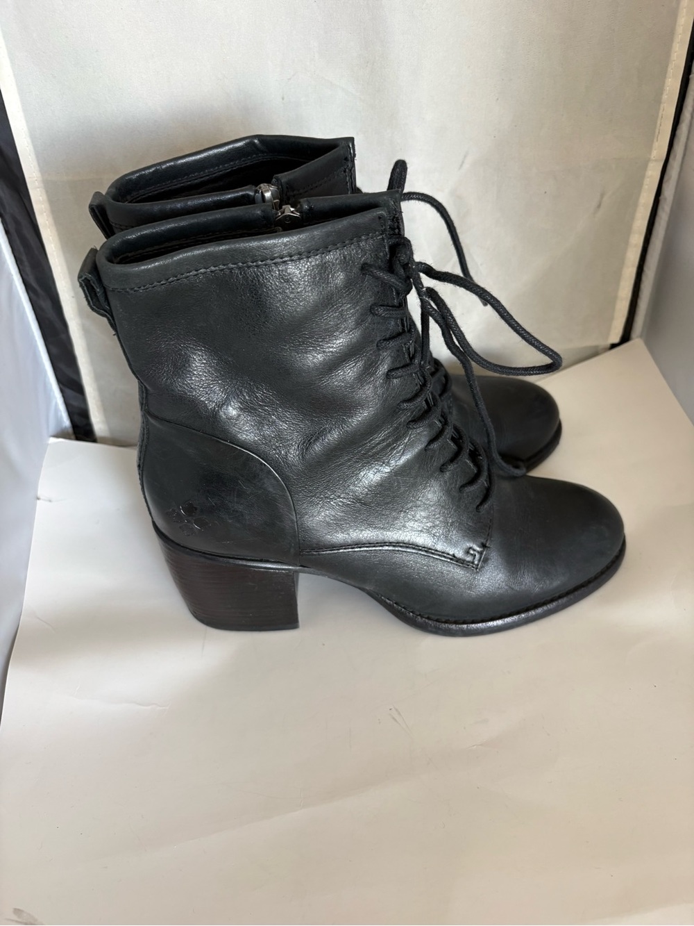 Patricia Nash Black Lace-Up Leather Ankle Boots 9.5 - Picture 3 of 15